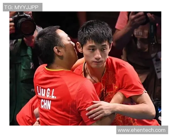 五位足球大满贯巨星的传奇之路与巅峰对决解析